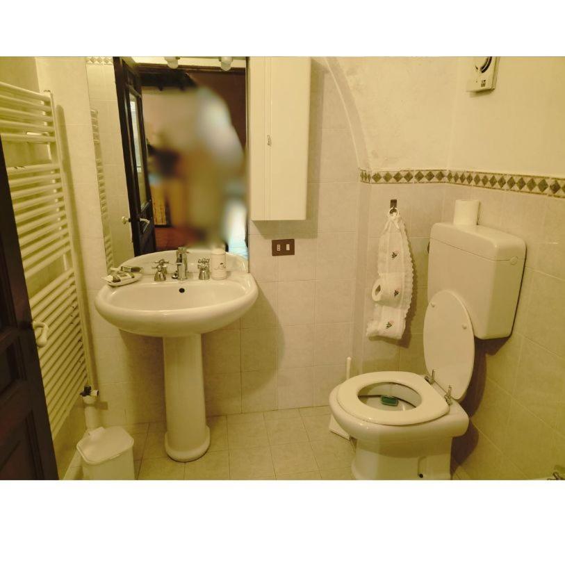 Residenza Fabroni Bed & Breakfast Montepulciano Stazione Екстериор снимка