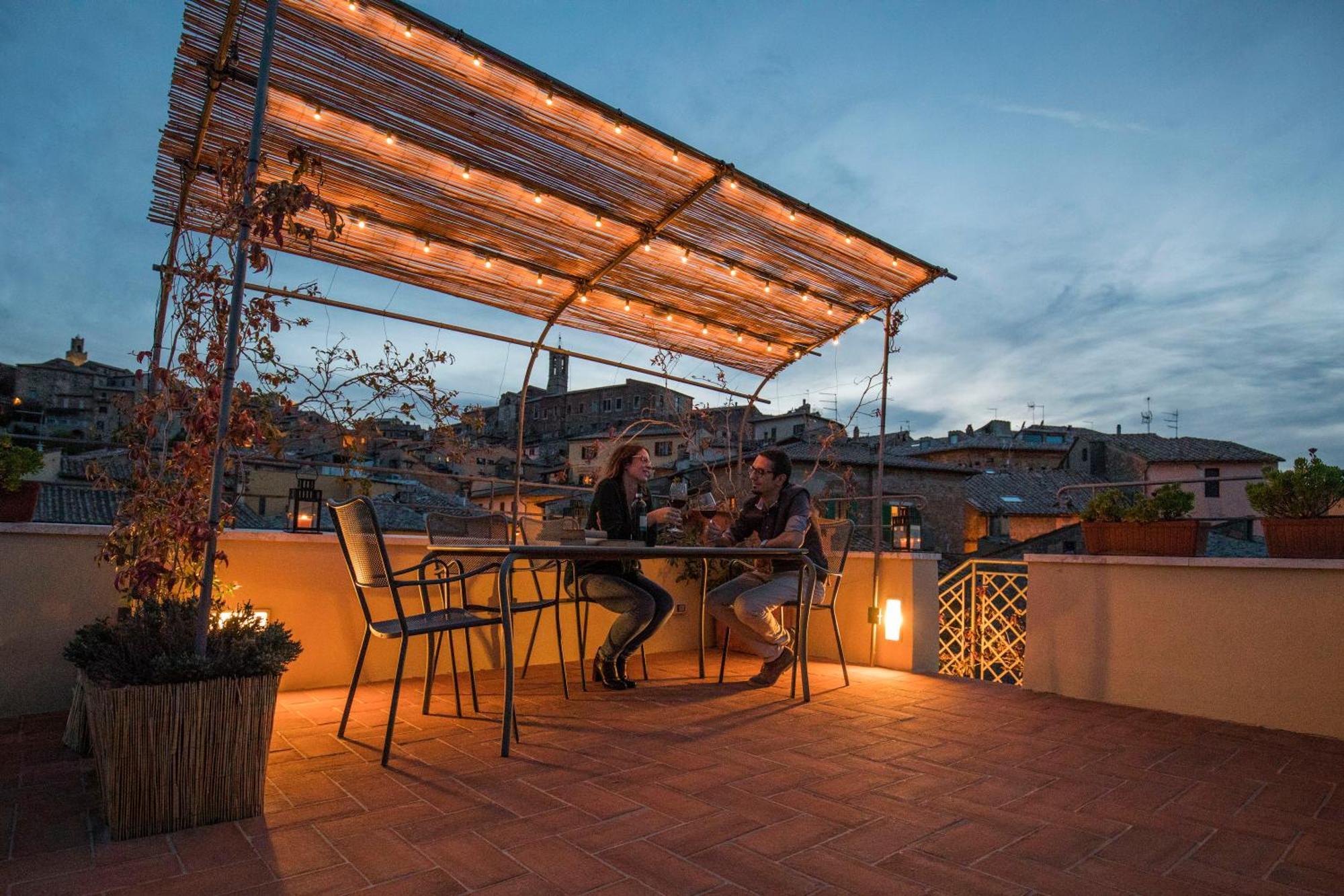 Residenza Fabroni Bed & Breakfast Montepulciano Stazione Екстериор снимка